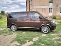 Volkswagen Multivan 2008 годаfor8 500 000 тг. в Астана