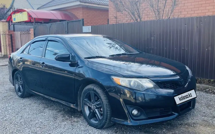Toyota Camry 2012 года за 7 200 000 тг. в Актобе