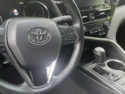 Toyota Camry 2021 года за 16 000 000 тг. в Алматы – фото 4