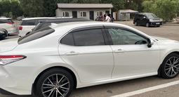 Toyota Camry 2021 года за 18 700 000 тг. в Алматы – фото 5