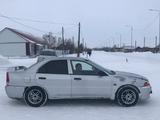 Mitsubishi Lancer 2000 года за 600 000 тг. в Сергеевка – фото 2