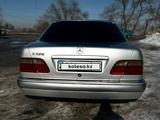 Mercedes-Benz E 55 AMG 1998 годаүшін5 000 000 тг. в Алматы – фото 4