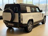 Land Rover Defender X-Dynamic SE 2025 года за 81 327 000 тг. в Усть-Каменогорск – фото 4