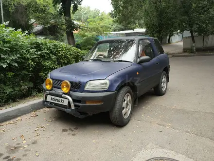 Toyota RAV4 1995 года за 2 600 000 тг. в Алматы – фото 2