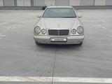 Mercedes-Benz E 230 1996 года за 2 400 000 тг. в Алматы
