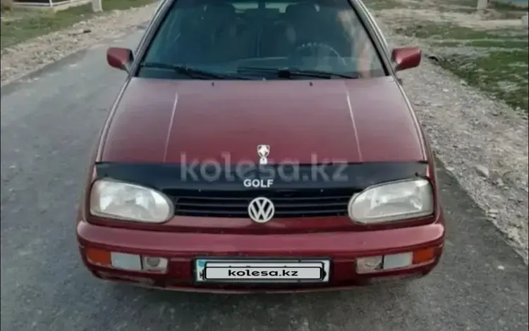 Volkswagen Golf 1994 годаүшін1 300 000 тг. в Аягоз
