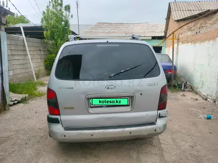 Hyundai Trajet 2003 года за 1 500 000 тг. в Шымкент – фото 2