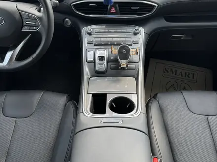 Hyundai Santa Fe 2022 года за 13 000 000 тг. в Алматы – фото 14