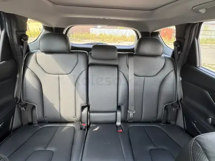 Hyundai Santa Fe 2022 года за 13 000 000 тг. в Алматы – фото 16