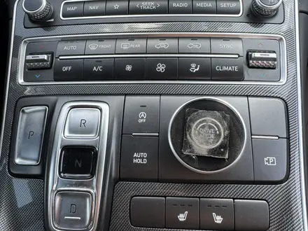 Hyundai Santa Fe 2022 года за 13 000 000 тг. в Алматы – фото 8