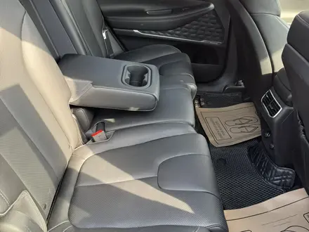 Hyundai Santa Fe 2022 года за 13 000 000 тг. в Алматы – фото 9