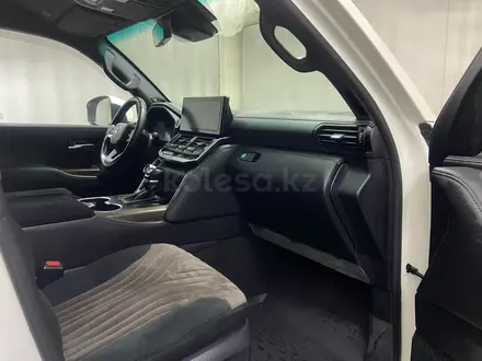 Toyota Land Cruiser Prestige Off-Road 2022 года за 46 000 000 тг. в Алматы – фото 6