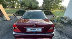 Mercedes-Benz C 200 1995 года за 1 750 000 тг. в Кокшетау – фото 4