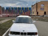 BMW 525 1989 года за 850 000 тг. в Уральск – фото 2