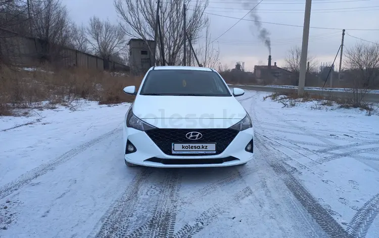 Hyundai Accent 2021 года за 6 000 000 тг. в Семей