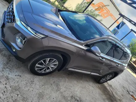 Hyundai Santa Fe 2019 года за 13 350 000 тг. в Астана – фото 38