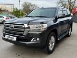 Toyota Land Cruiser 2016 года за 27 400 000 тг. в Алматы – фото 2