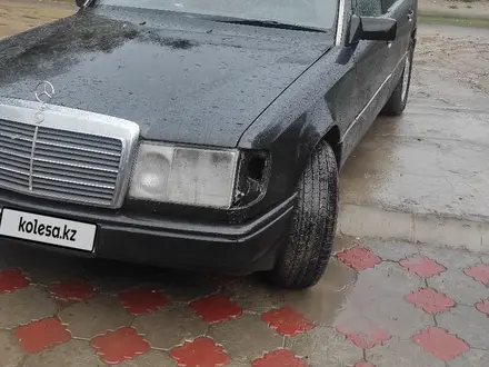 Mercedes-Benz E 300 1992 года за 1 250 000 тг. в Павлодар – фото 11