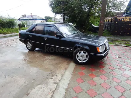 Mercedes-Benz E 300 1992 года за 1 250 000 тг. в Павлодар – фото 14