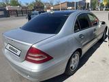 Mercedes-Benz S 220 2002 года за 2 500 000 тг. в Тараз – фото 4