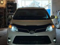 Toyota Sienna 2013 года за 12 500 000 тг. в Атырау