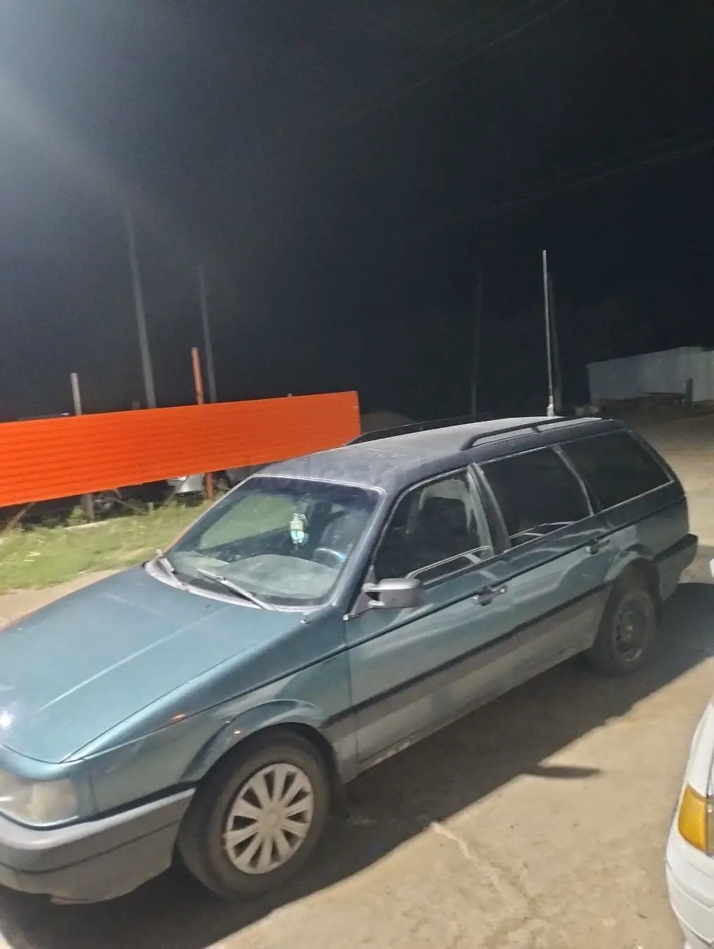 Volkswagen Passat, 1992