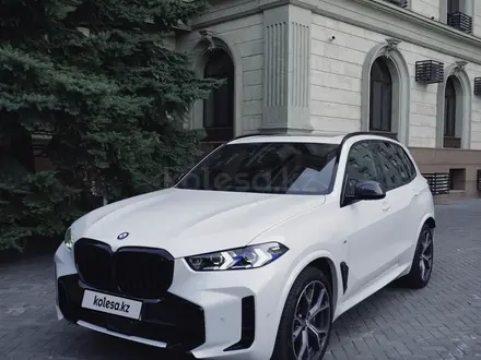 BMW X5 2024 года за 49 000 000 тг. в Алматы – фото 3