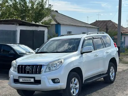 Toyota Land Cruiser Prado 2010 года за 15 300 000 тг. в Семей – фото 2