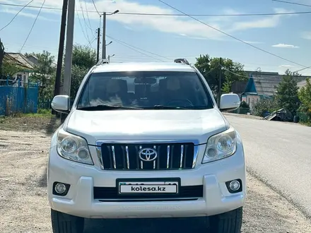 Toyota Land Cruiser Prado 2010 года за 15 300 000 тг. в Семей