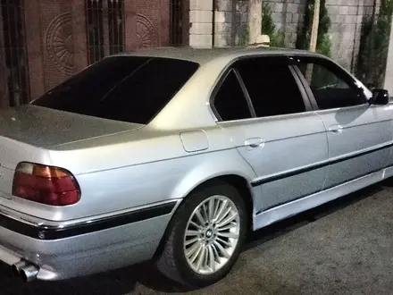 BMW 730 1995 года за 3 500 000 тг. в Шымкент