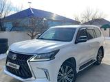 Lexus LX 570 2016 года за 43 000 000 тг. в Актау