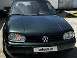 Volkswagen Golf 1998 годаүшін2 000 000 тг. в Алматы