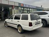 Volkswagen Golf 1997 годаfor3 000 000 тг. в Шымкент – фото 2