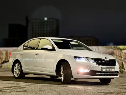 Skoda Octavia 2019 года за 10 500 000 тг. в Атырау – фото 2