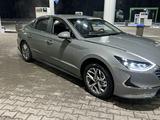 Hyundai Sonata 2022 года за 12 600 000 тг. в Алматы – фото 3