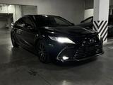 Toyota Camry 2021 года за 23 000 000 тг. в Алматы – фото 3