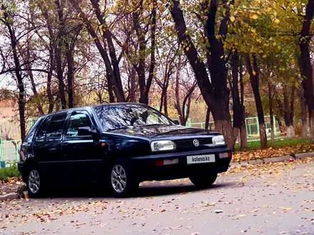 Volkswagen Golf 1993 года за 1 700 000 тг. в Тараз