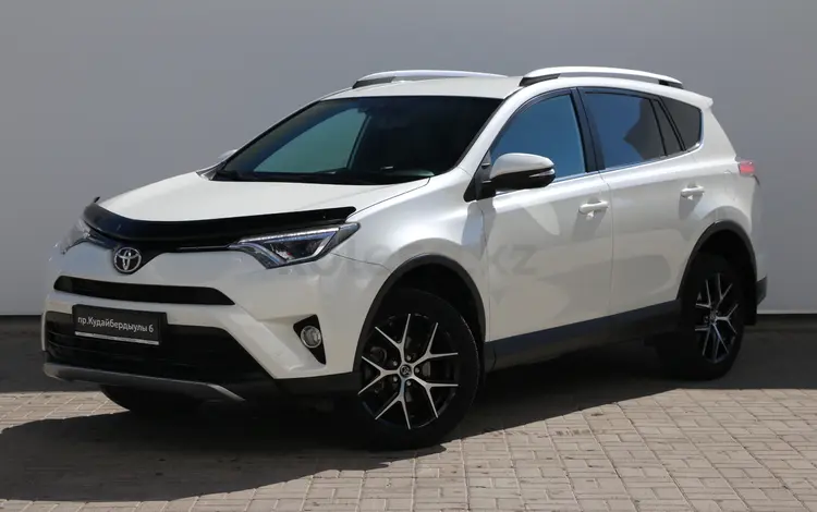 Toyota RAV4 2017 года за 11 450 000 тг. в Астана