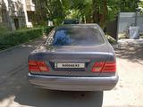 Mercedes-Benz E 230 1997 годаүшін1 800 000 тг. в Алматы – фото 2