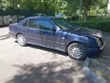 Mercedes-Benz E 230 1997 годаүшін1 800 000 тг. в Алматы