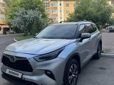 Toyota Highlander 2023 годаүшін25 800 000 тг. в Астана