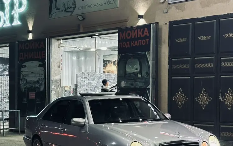 Mercedes-Benz E 320 2000 года за 5 000 000 тг. в Жанаозен