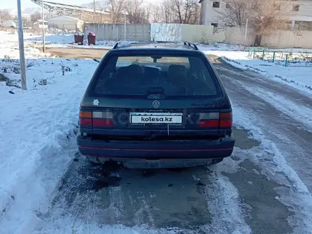 Volkswagen Passat 1991 года за 1 000 000 тг. в Сарканд – фото 2