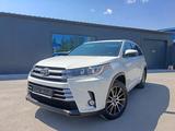 Toyota Highlander 2019 года за 18 500 000 тг. в Костанай