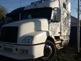 Freightliner  VOLVA 660 2002 года за 6 000 000 тг. в Караганда