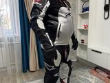 Костюм ALPINESTARS раздельный… за 200 000 тг. в Актобе – фото 4