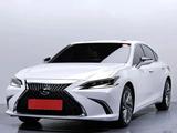 Lexus ES 300h 2023 годаүшін22 000 000 тг. в Астана