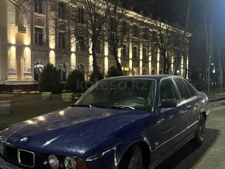 BMW 520 1991 года за 1 100 000 тг. в Алматы – фото 4