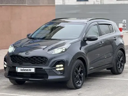 Kia Sportage 2021 года за 11 800 000 тг. в Актобе – фото 4