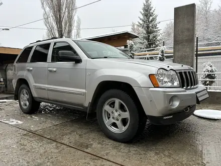 Jeep Grand Cherokee 2006 года за 8 500 000 тг. в Алматы – фото 3